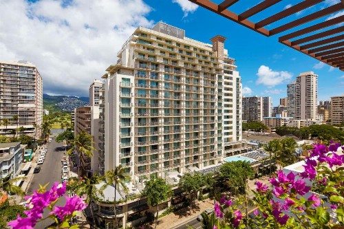 Hilton Garden Inn Waikiki Beach - image 10