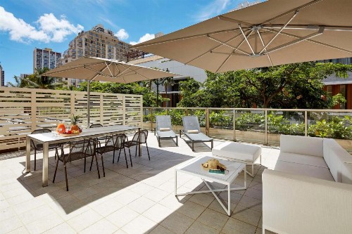 Hilton Garden Inn Waikiki Beach - image 22