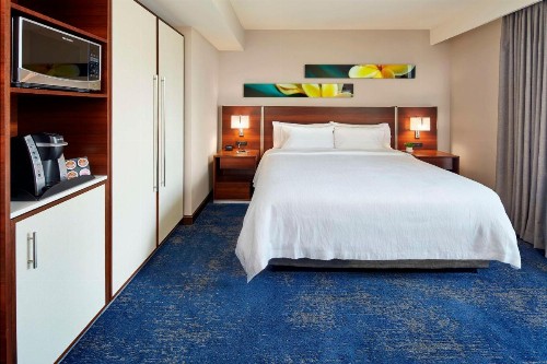 Hilton Garden Inn Waikiki Beach - image 23