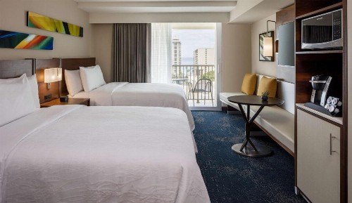 Hilton Garden Inn Waikiki Beach - image 43