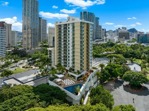 Luana Waikiki Hotel & Suites - image 14