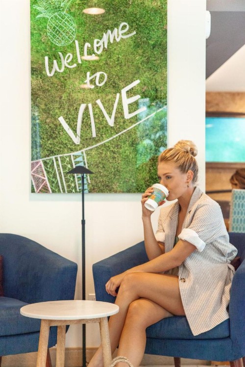 VIVE Hotel Waikiki - image 4