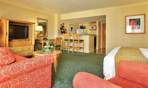 Waikiki Marina Resort at the Ilikai - image 15