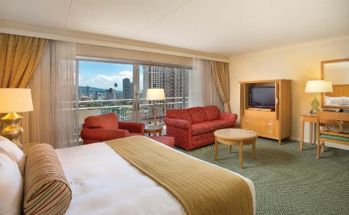 Waikiki Marina Resort at the Ilikai - image 3