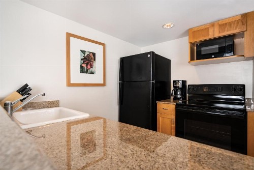 Waikiki Marina Resort at the Ilikai - image 42