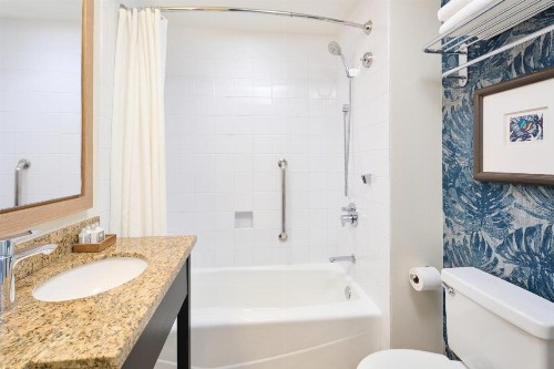 Kaimana Beach Hotel - image 18