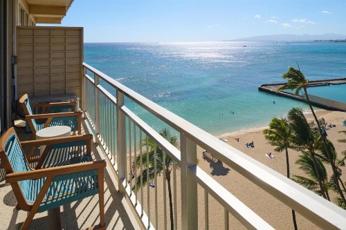 Kaimana Beach Hotel - image 31