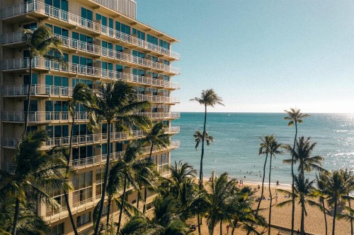 Kaimana Beach Hotel - image 48