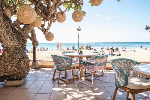 Kaimana Beach Hotel - image 8