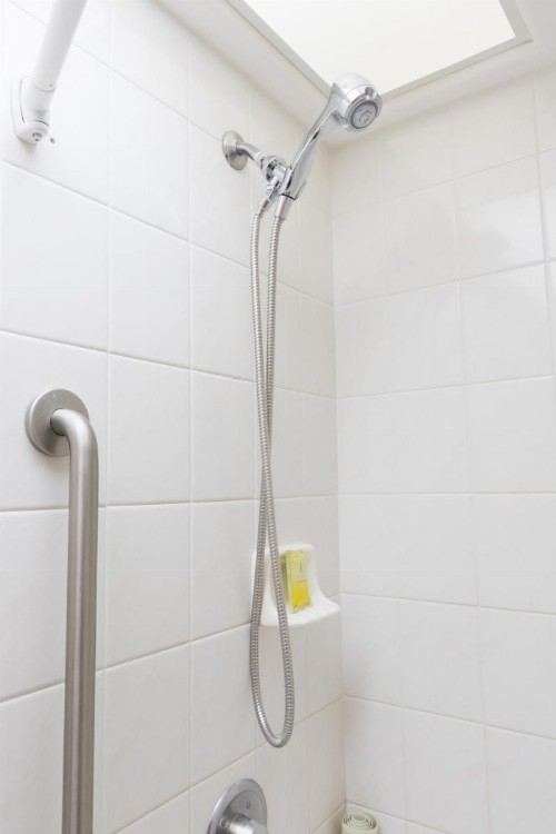 Ilima Hotel - image 13
