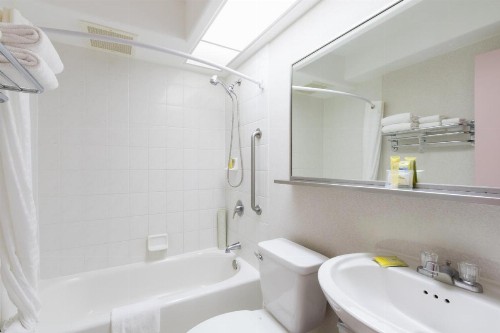 Ilima Hotel - image 26