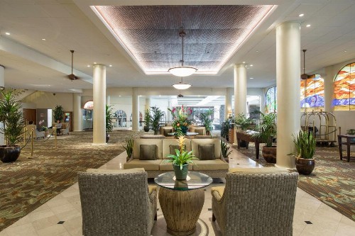 Waikiki Resort Hotel - image 17