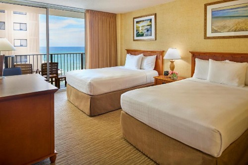 Waikiki Resort Hotel - image 42