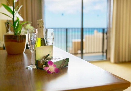 Waikiki Resort Hotel - image 44