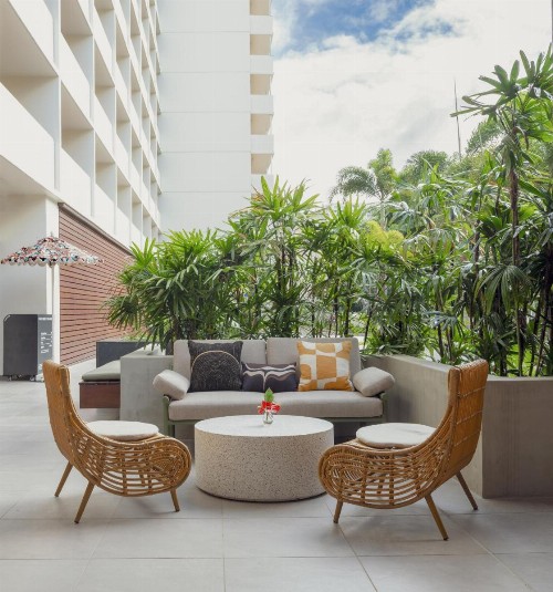 Ambassador Hotel Waikiki - image 16