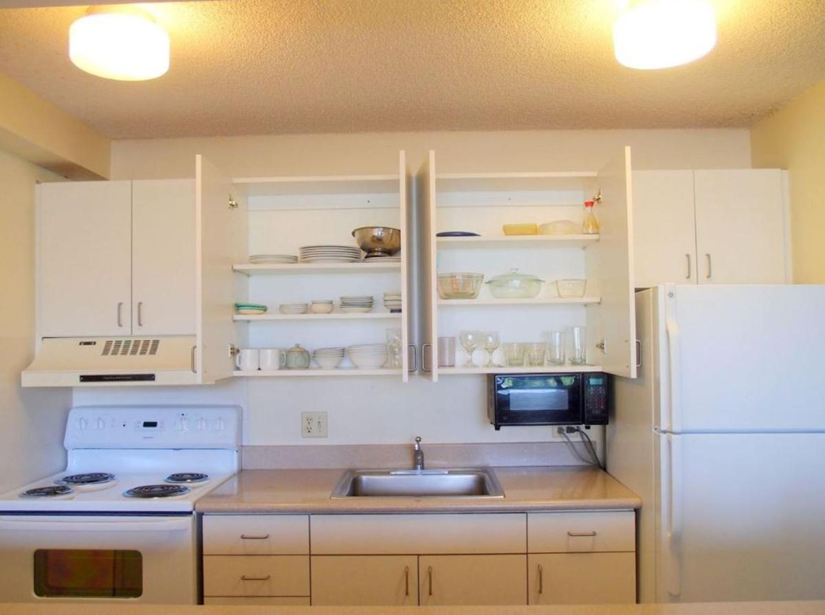 Waikiki Sunset Apartment - image 3