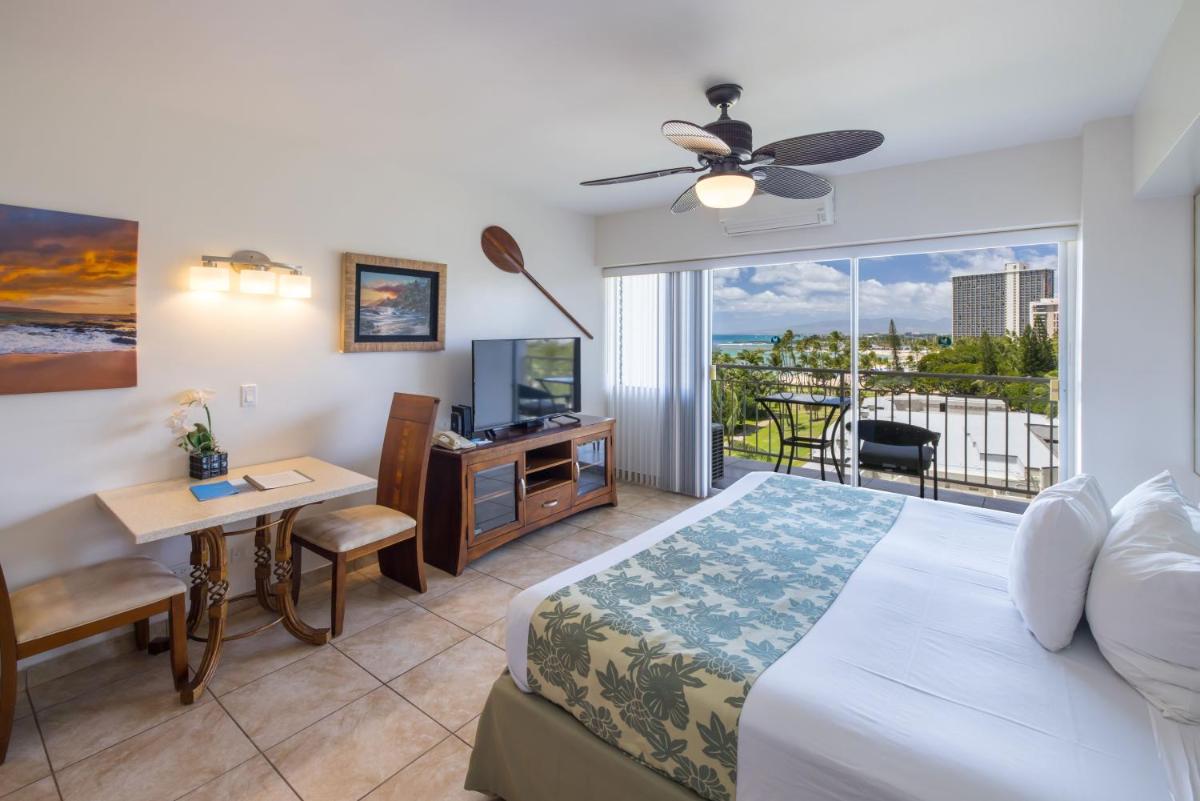Waikiki Shore by Outrigger - image 7