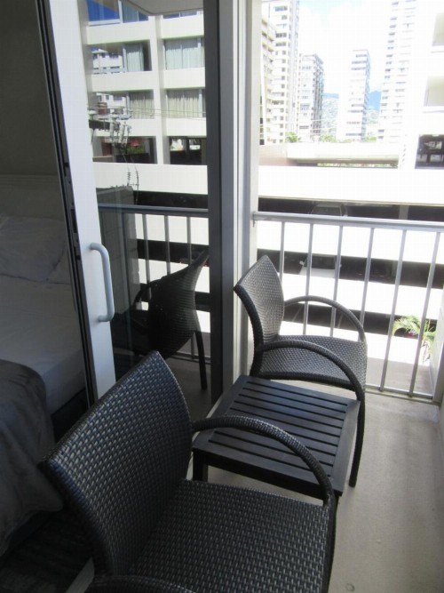Waikiki Central Hotel - No Resort Fees - image 21