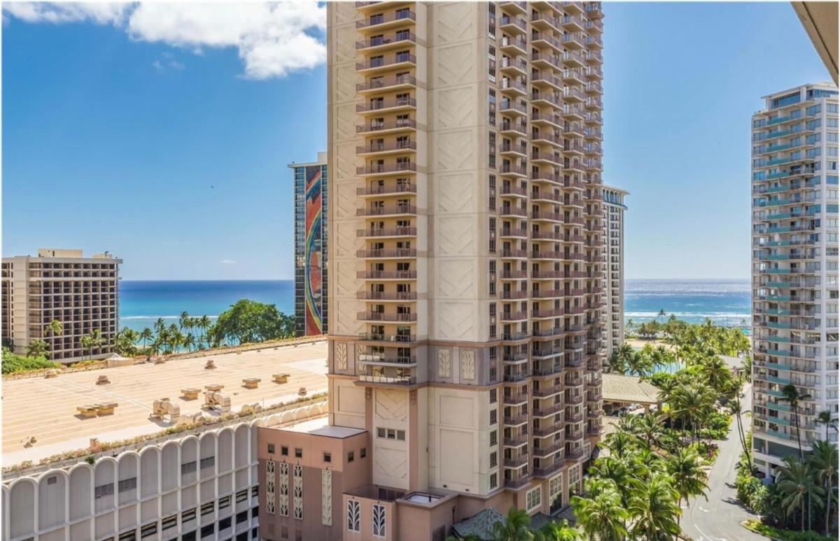 Aqua Palms Waikiki #304 and #1112 - image 6