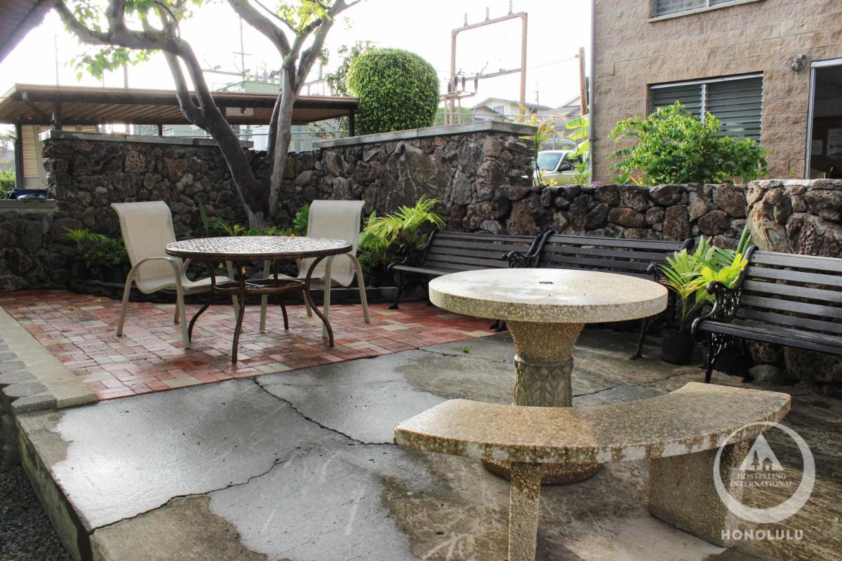 Hostelling International Honolulu - image 7