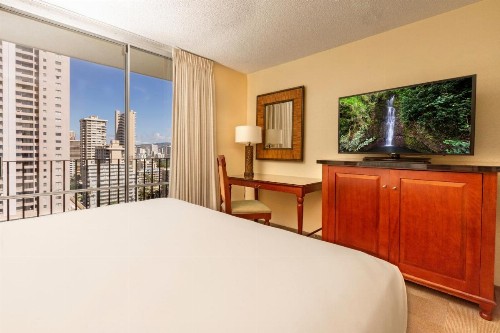Ohia Waikiki Studio Suites - image 21