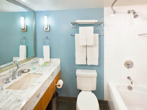 Ala Moana Hotel - Resort Fee Included - image 30