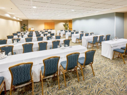 Ala Moana Hotel - Resort Fee Included - image 34