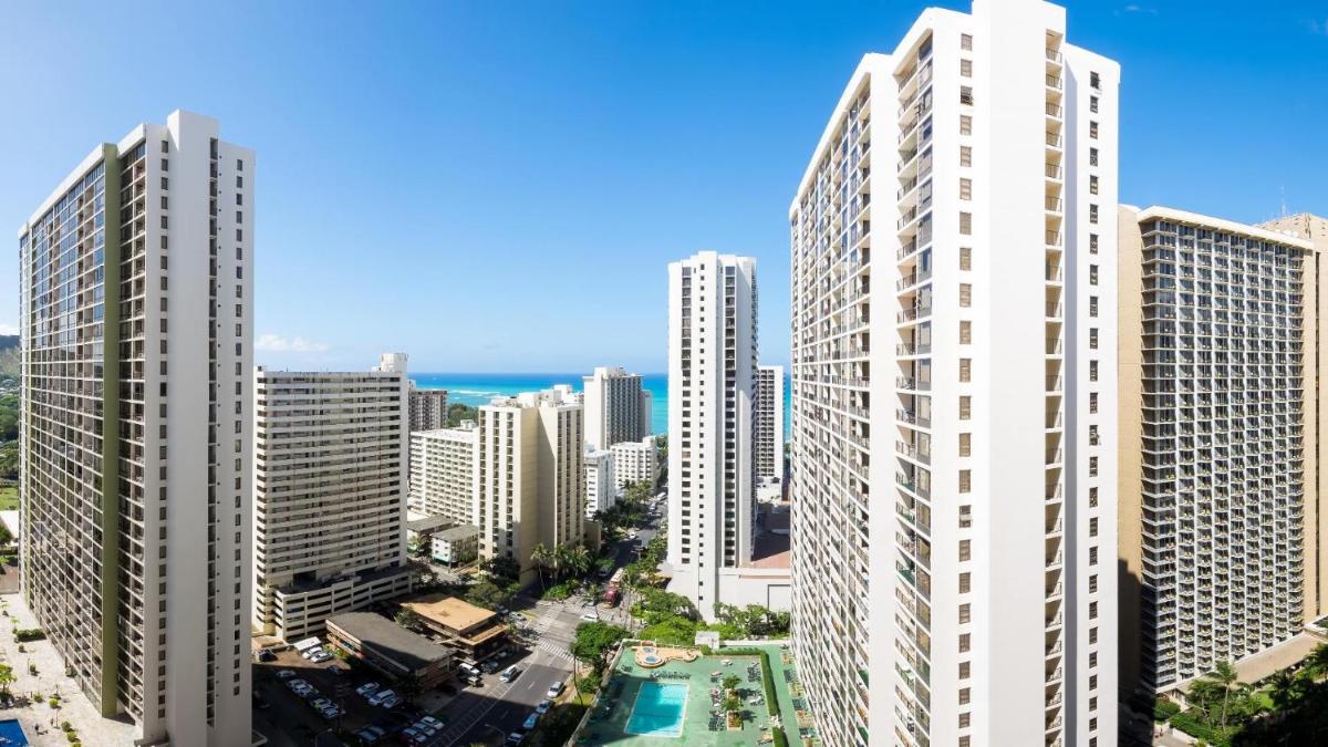 Hawaiian Sun Holidays - main image