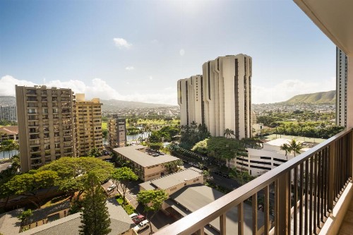 Hawaiian Sun Holidays - image 14