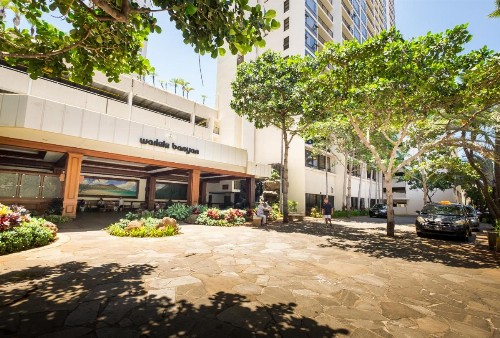 Hawaiian Sun Holidays - image 2