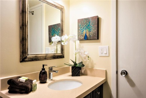 Waikiki Place Studios at The Marine Surf Waikiki - image 39