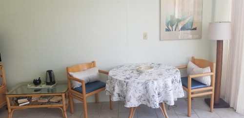 Waikiki Studio at Ilikai Marina - best final price! - image 13
