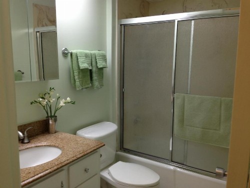 Waikiki Studio at Ilikai Marina - best final price! - image 8