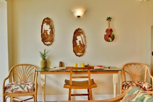 Jenny's Pineapple Cottage - image 35