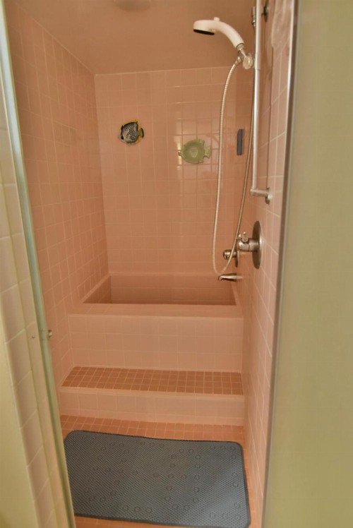 Jenny's Pineapple Cottage - image 46