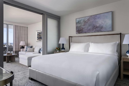 The Ritz-Carlton Residences Waikiki Beach Hotel - image 23