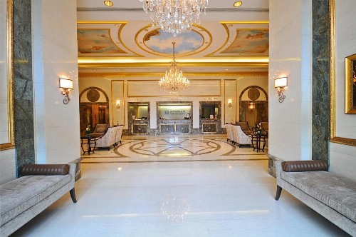 Royal Garden of Waikiki - image 7