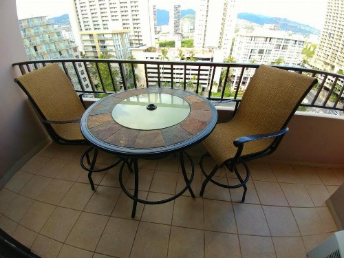 Royal Kuhio - Large 1 bedroom Apartment - image 11