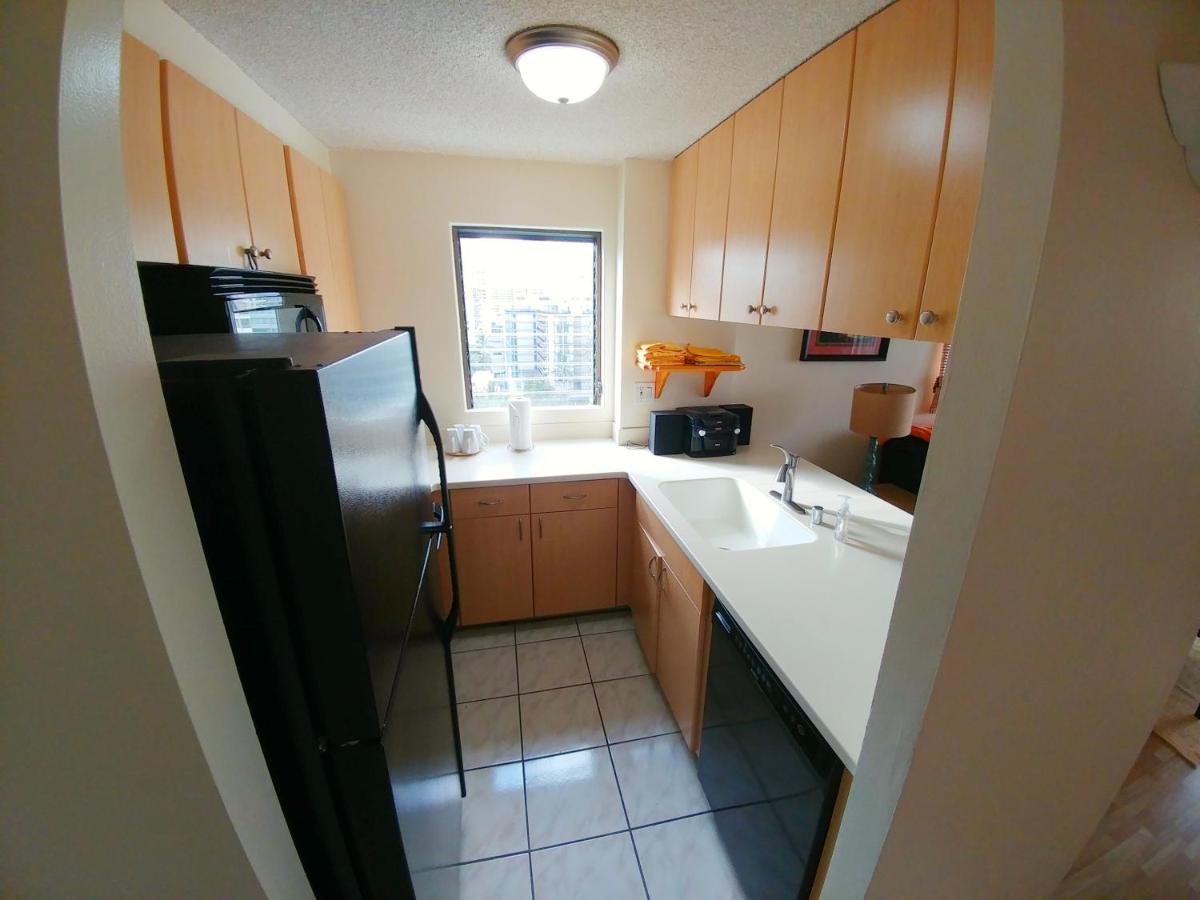 Royal Kuhio - Large 1 bedroom Apartment - image 6