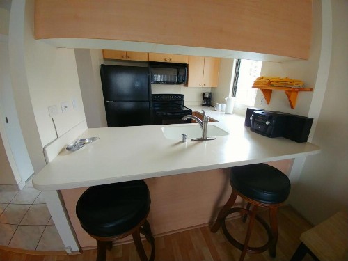 Royal Kuhio - Large 1 bedroom Apartment - image 9