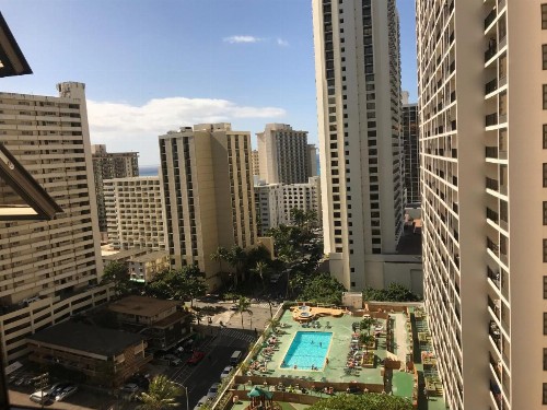 Waikiki Banyan - image 7