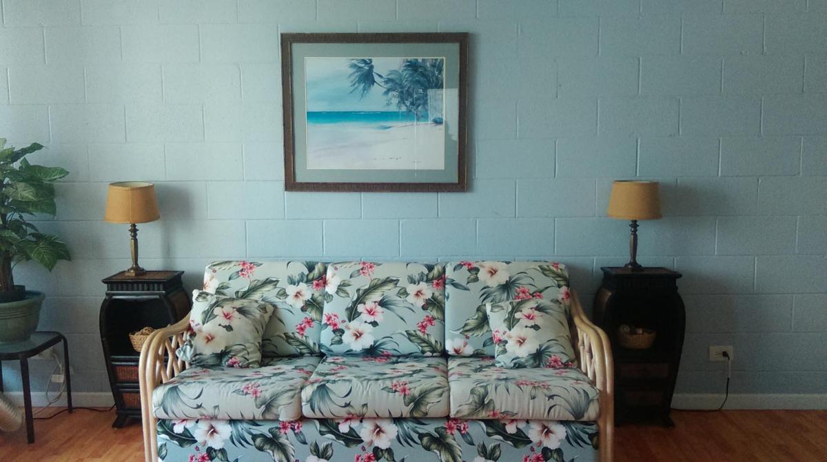 Waikiki Whale Watcher Apts 504 - image 2