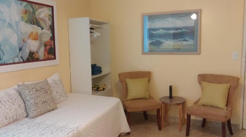 Waikiki Whale Watcher Apts 603AJ - image 11