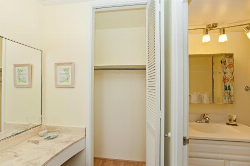 Ilikai Marina 899 City View 1BR - image 12