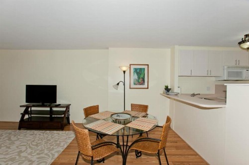 Ilikai Marina 899 City View 1BR - image 3