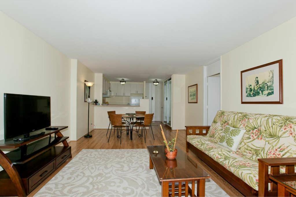 Ilikai Marina 899 City View 1BR - image 5