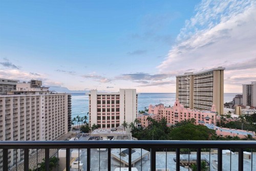 Waikiki Beachcomber by Outrigger - image 41