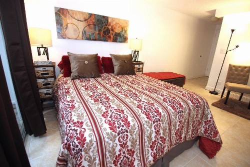 Prince Edward Street Apartment - image 12