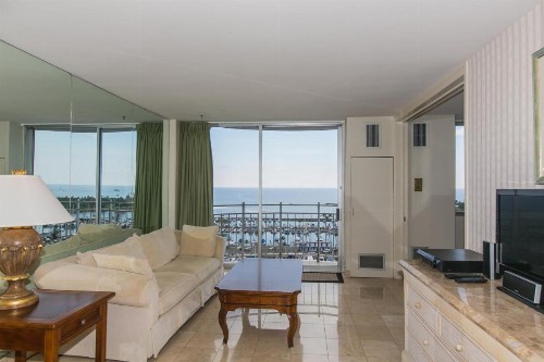Ilikai Marina 1584 Yacht Harbor View 1BR - image 2