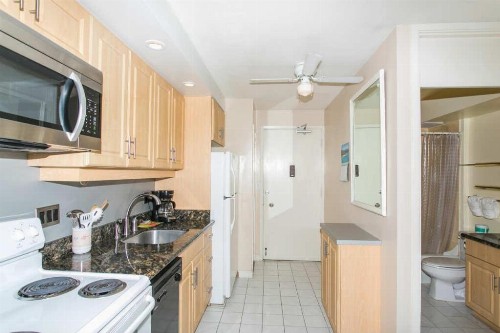 Ilikai Marina 995 City View Studio - image 3